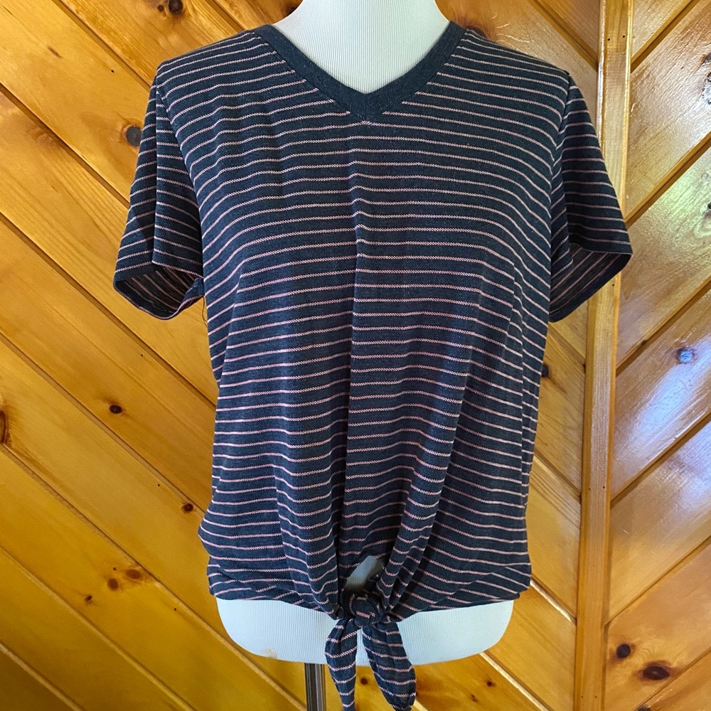 Universal Thread NWT Striped V-Neck T-Shirt Large tie Front nautical preppy